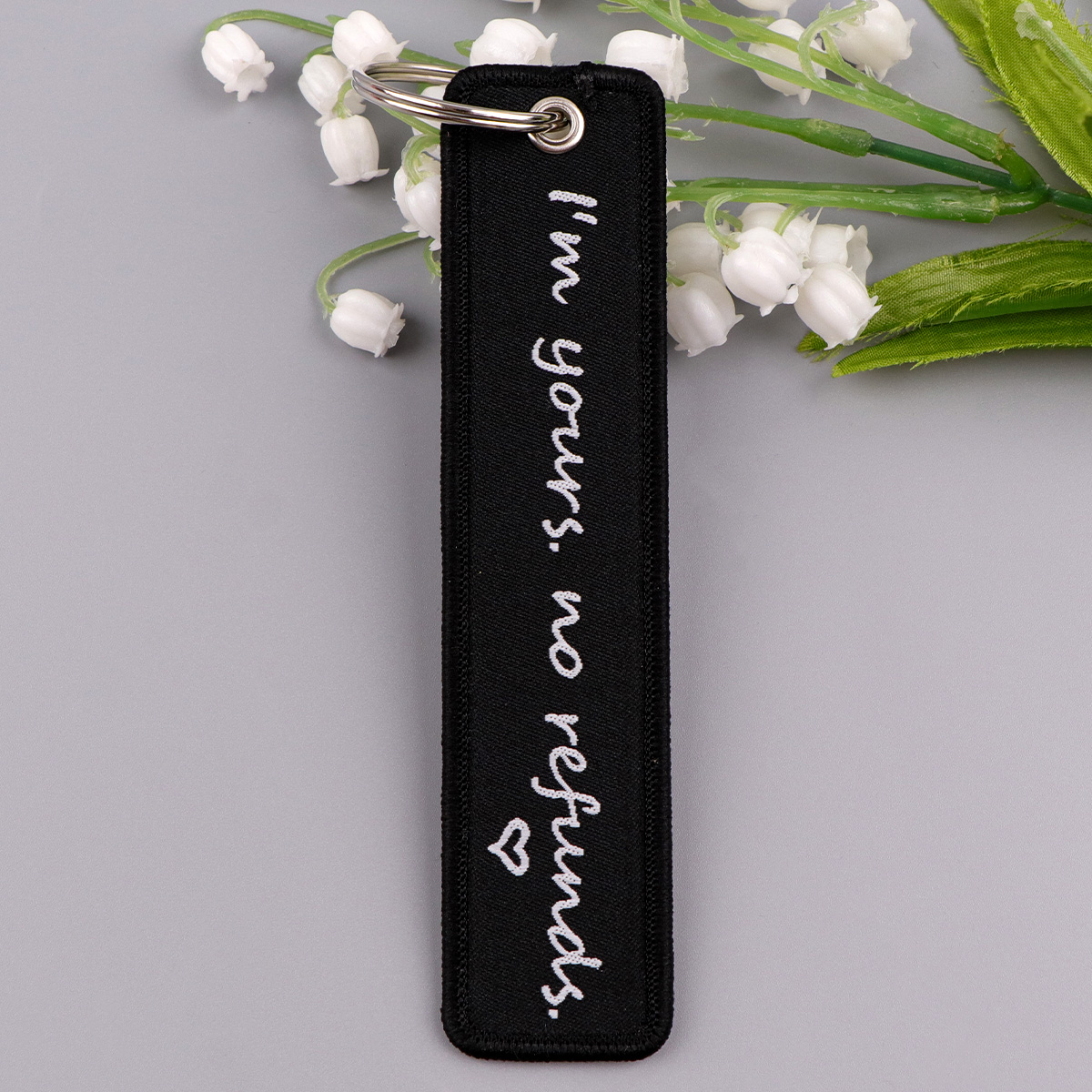 黒の刺繍キーホルダー ロックンロールゾーンの名言入りキータグ - Car Accessories Quotation のレビューと価格